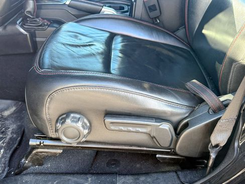 Used 2018 Jeep Wrangler Unlimited Rubicon w/ Steel Bumper Group image 18