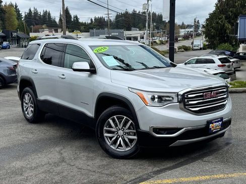 Used 2018 GMC Acadia SLE AWD/4WD image 2