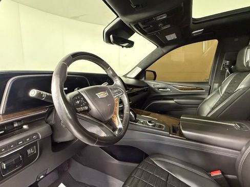 Used 2021 Cadillac Escalade Sport Platinum w/ Heavy-Duty Trailer Package AWD/4WD image 14