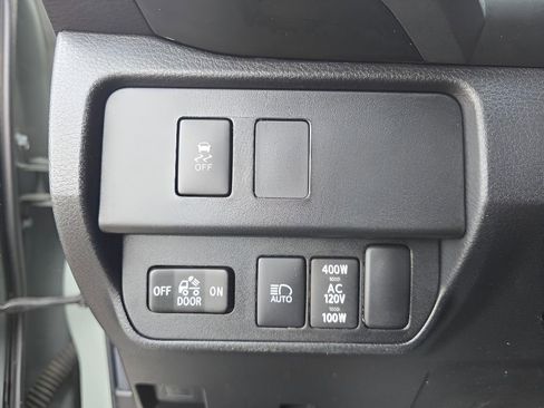 Used 2023 Toyota Tacoma TRD Off-Road AWD/4WD image 21