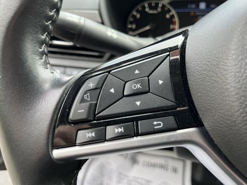 Used 2024 Nissan Altima 2.5 SV w/ SV Premium Package AWD/4WD image 29