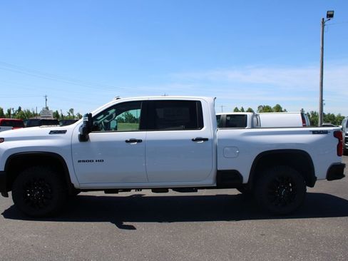 New 2026 Chevrolet Silverado 2500 LTZ w/ LTZ Plus Package AWD/4WD image 6