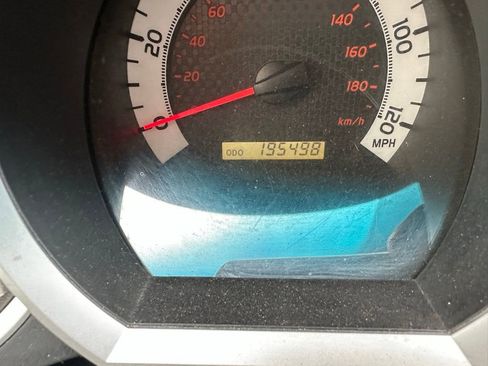 Used 2015 Toyota Tacoma PreRunner w/ TRD Sport Package RWD image 10