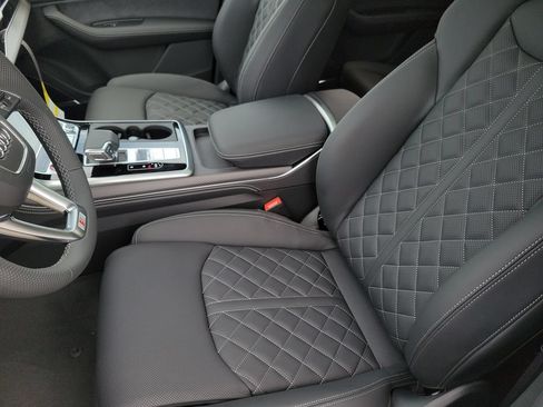 New 2026 Audi SQ7 Prestige AWD/4WD image 16