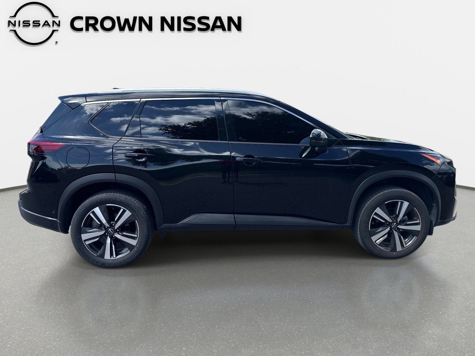 Certified 2024 Nissan Rogue SL FWD image 8