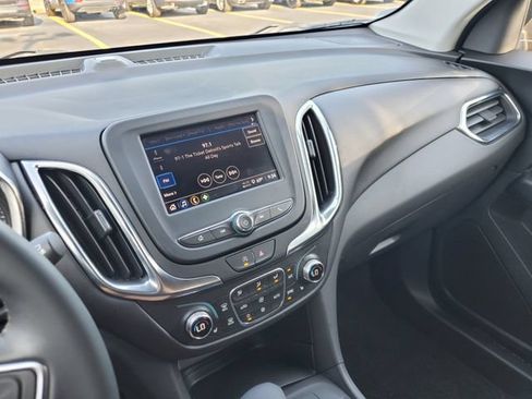 Certified 2024 Chevrolet Equinox LT FWD image 29