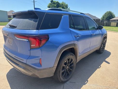 Used 2025 GMC Terrain Elevation w/ Elevation Premium Package AWD/4WD image 4