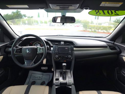 Used 2018 Honda Civic Sport image 17