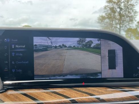 Used 2023 Cadillac Escalade ESV Premium Luxury Platinum image 30