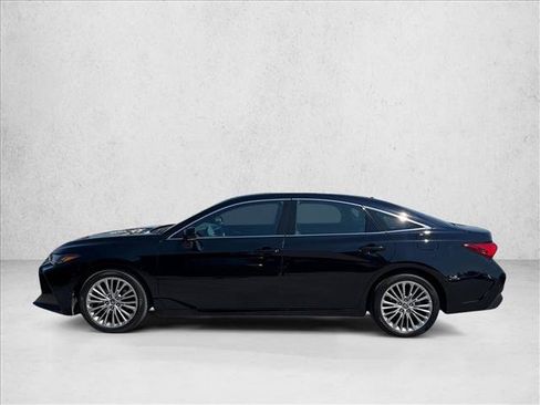 Used 2022 Toyota Avalon Limited w/ Advanced Safety Package FWD image 9