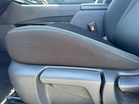 Used 2024 Nissan Rogue S FWD image 12