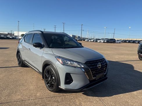 Used 2023 Nissan Kicks SR w/ SR Premium Package image 1