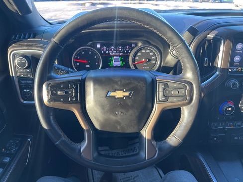 Used 2022 Chevrolet Silverado 2500 High Country image 21