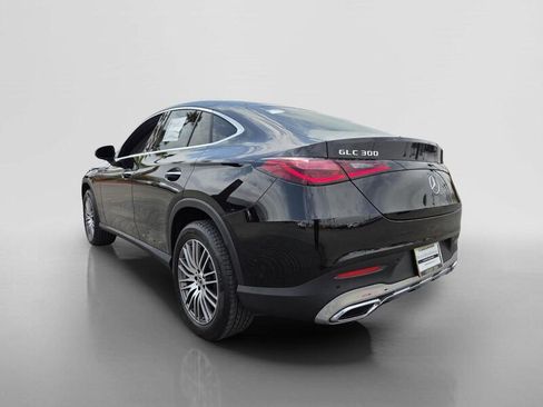 Certified 2025 Mercedes-Benz GLC 300 4MATIC image 3