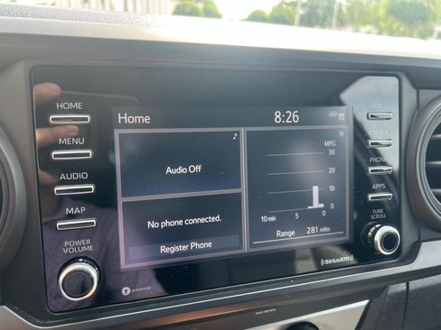 Used 2020 Toyota Tacoma SR RWD image 14