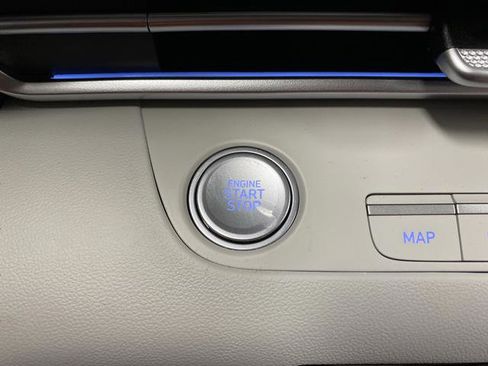 New 2026 Hyundai Elantra Limited image 22