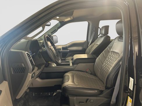 Used 2019 Ford F150 XLT w/ Equipment Group 302A Luxury RWD image 10