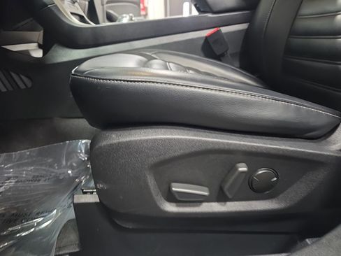 Used 2024 Ford Edge SEL image 26