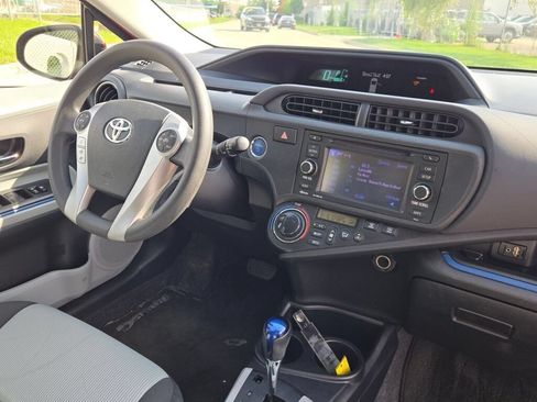 Used 2013 Toyota Prius C Three FWD image 6
