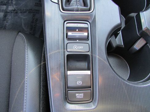 Used 2023 Honda Civic Sport image 25