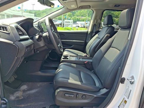 Used 2025 Honda Odyssey EX-L image 14