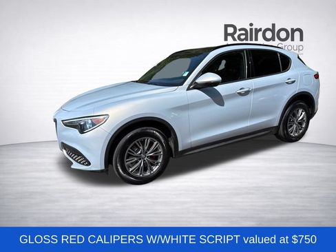 Used 2023 Alfa Romeo Stelvio Sprint AWD/4WD image 3