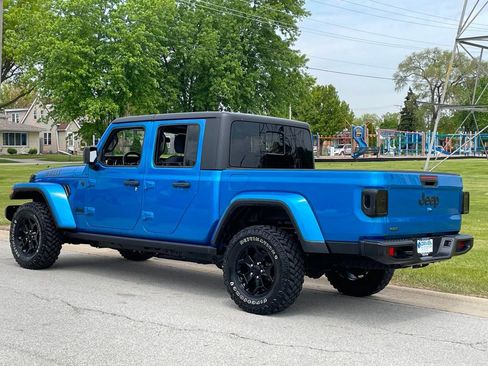 Used 2022 Jeep Gladiator Sport AWD/4WD image 7