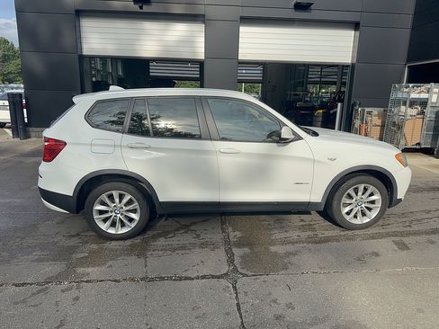 Used 2013 BMW X3 xDrive28i AWD/4WD image 4