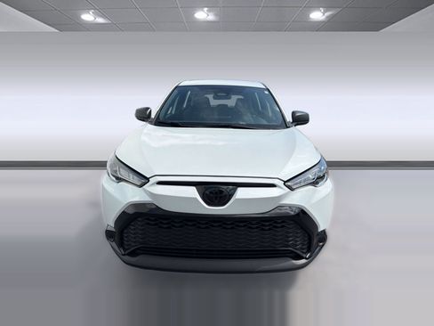Used 2023 Toyota Corolla Cross AWD Hybrid image 6