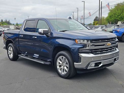 Used 2019 Chevrolet Silverado 1500 LTZ w/ LTZ Plus Package AWD/4WD image 8