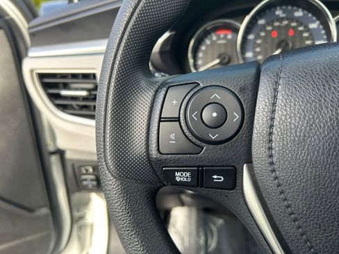 Used 2016 Toyota Corolla LE image 17