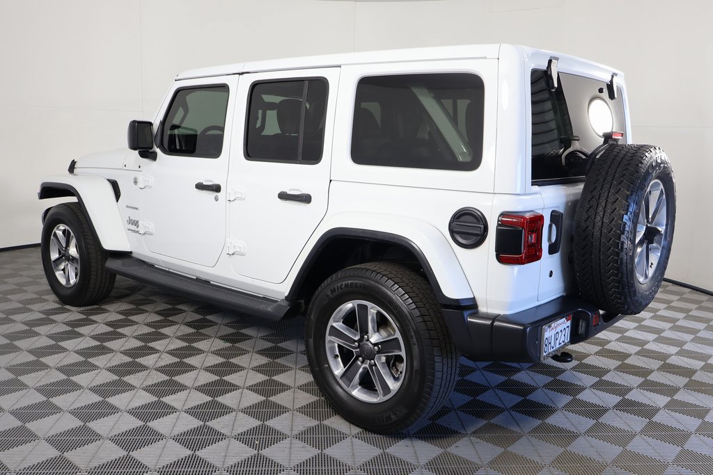 Used 2018 Jeep Wrangler Unlimited Sahara AWD/4WD image 6
