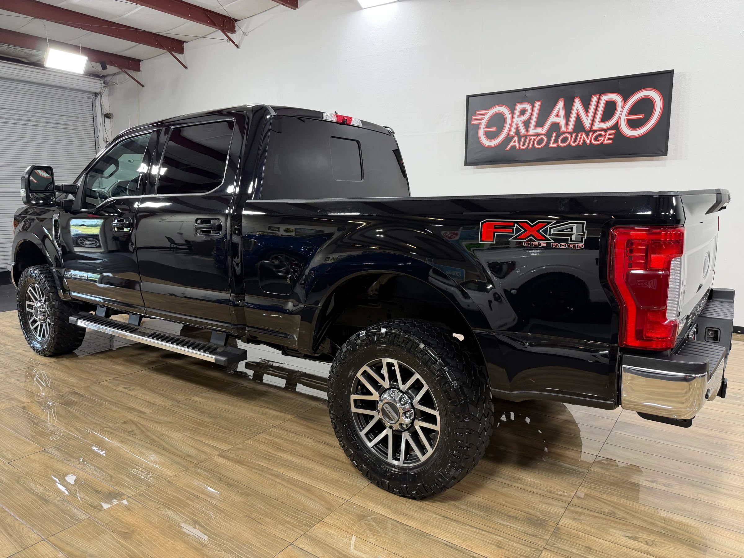Used 2019 Ford F250 Lariat w/ Lariat Ultimate Package AWD/4WD image 9