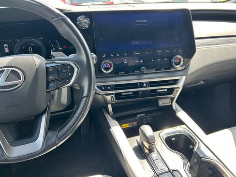 Used 2023 Lexus RX 350h w/ Accessory Package (2T) AWD/4WD image 17