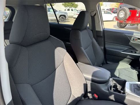 Used 2025 Toyota RAV4 LE image 16