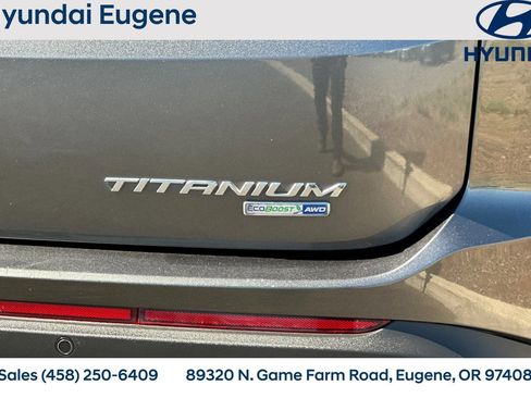 Used 2016 Ford Edge Titanium w/ Equipment Group 302A AWD/4WD image 42