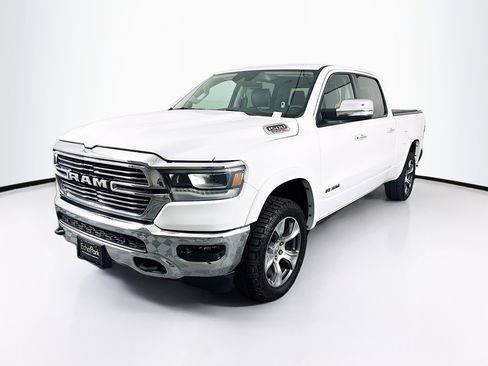 Used 2022 RAM 1500 Laramie AWD/4WD image 3