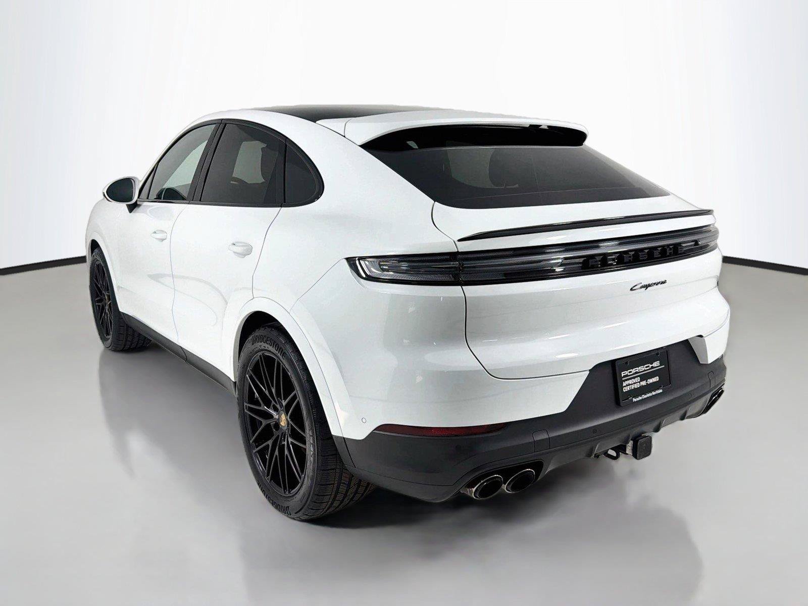 Certified 2024 Porsche Cayenne Coupe AWD/4WD image 3