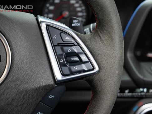 Used 2021 Chevrolet Camaro ZL1 image 79