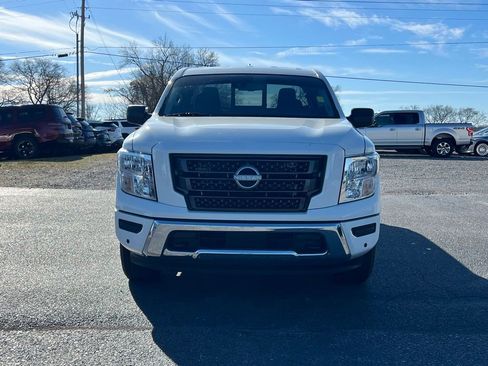Used 2024 Nissan Titan SV w/ Accessory Utility Package image 10