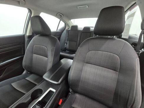 Used 2024 Nissan Altima 2.5 S FWD image 13