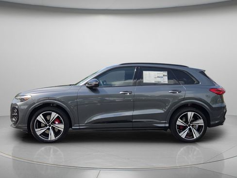 New 2026 Audi SQ5 Premium Plus AWD/4WD image 2