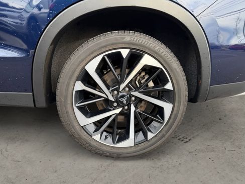 Used 2024 Mitsubishi Outlander SE image 9