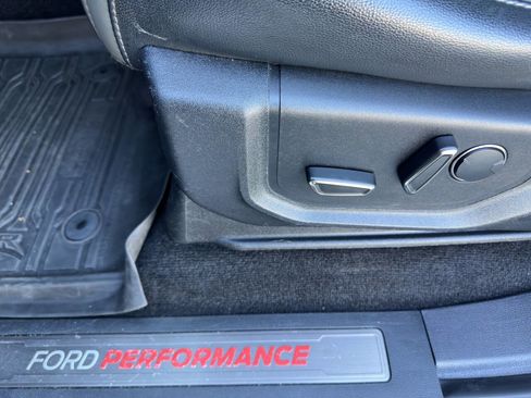 Used 2018 Ford F150 Raptor w/ Equipment Group 802A Luxury image 5