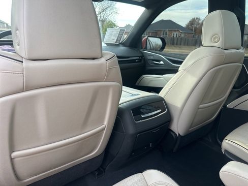 Used 2021 Cadillac Escalade Sport w/ Driver Assist Tech Package image 35