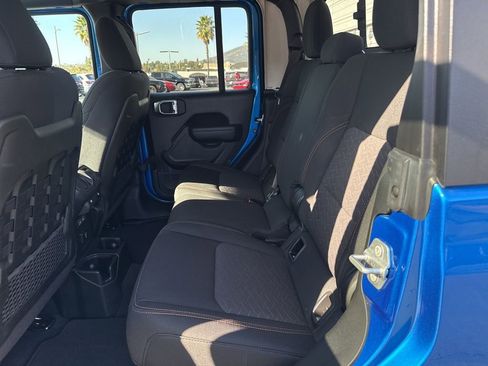 Certified 2022 Jeep Gladiator Mojave w/ LED Lighting Group image 15