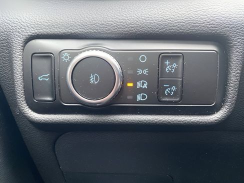 Certified 2023 Ford Explorer Limited image 19