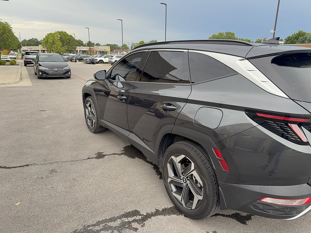 Certified 2023 Hyundai Tucson Limited w/ Cargo Package AWD/4WD image 8