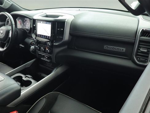 Used 2024 RAM 1500 Laramie image 16