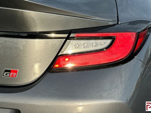 Used 2023 Toyota GR86 Premium image 31
